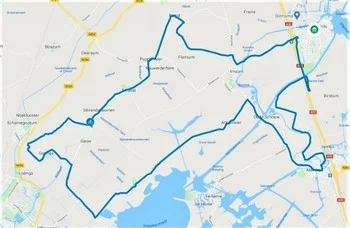 Google maps kaart van de fietsroute vanuit Sibrandabuorren van 39 km
