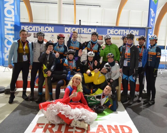 Teamfoto Bedrijventeam Winterfiets Elfstedentocht